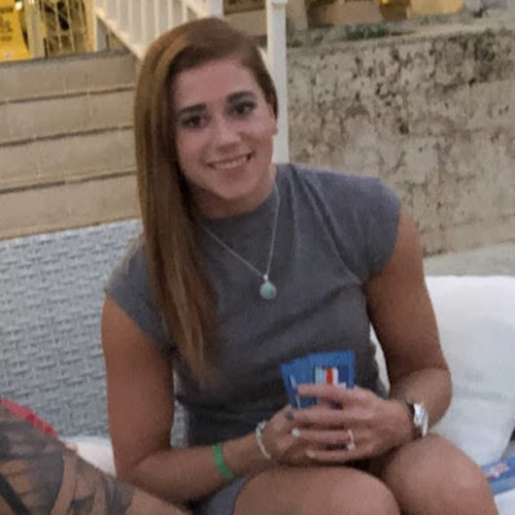 Meet your Posher, Bridget - Picture 1 of 1